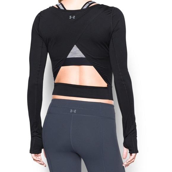 crop top under armour